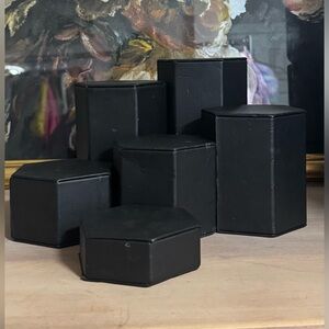 Black Hexagonal Riser Set